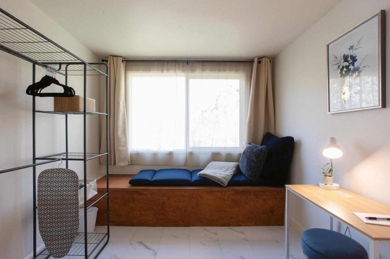Waterfront River Apartments Rogue River エクステリア 写真
